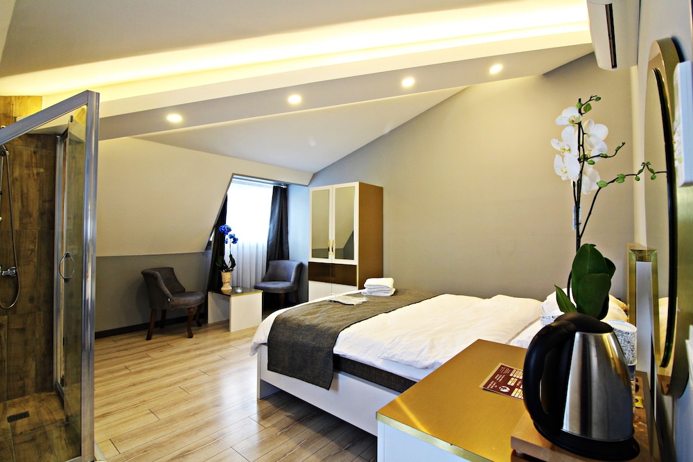 Deluxe Suite, 1 Bedroom photo 2