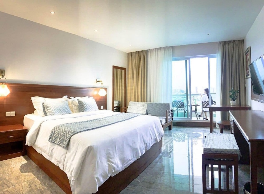 Premier King Room photo 1