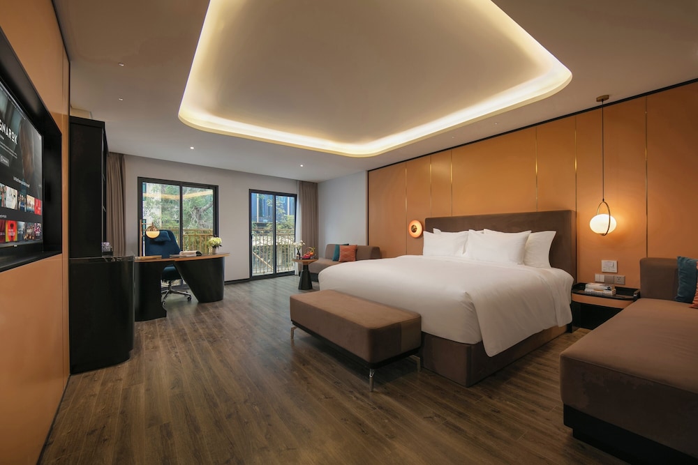 Luxury Double Room, 1 King Bed, City View