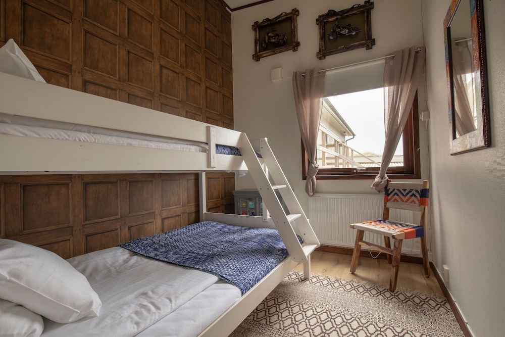 Room, Sea View (Shared Bathroom)