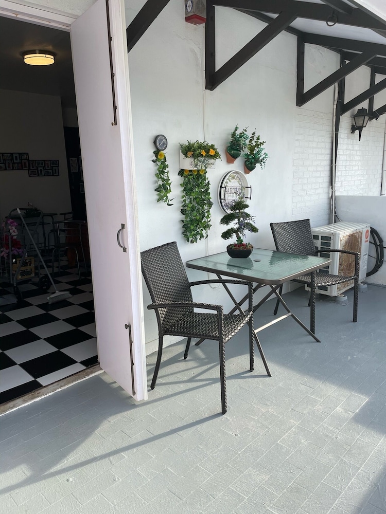 Suite# PH-1 (With Terrace) photo 2