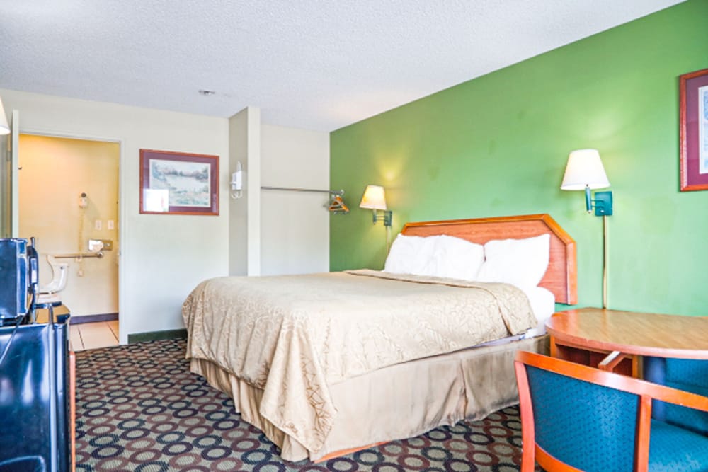 Room, 1 King Bed, Accessible, Non Smoking