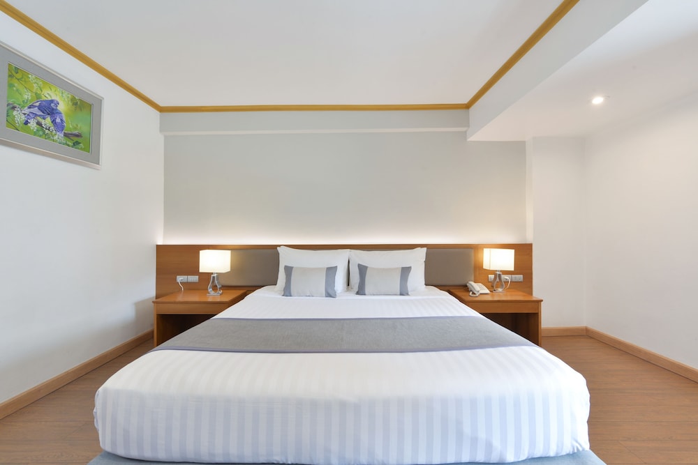 Modern Superior Room