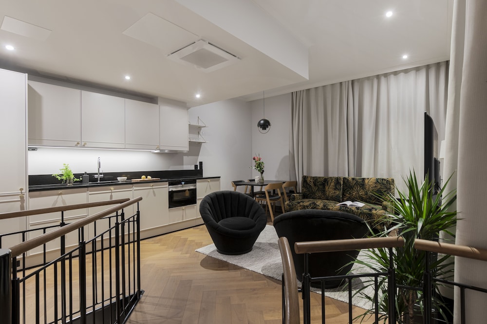 Luxury Apartment photo 3