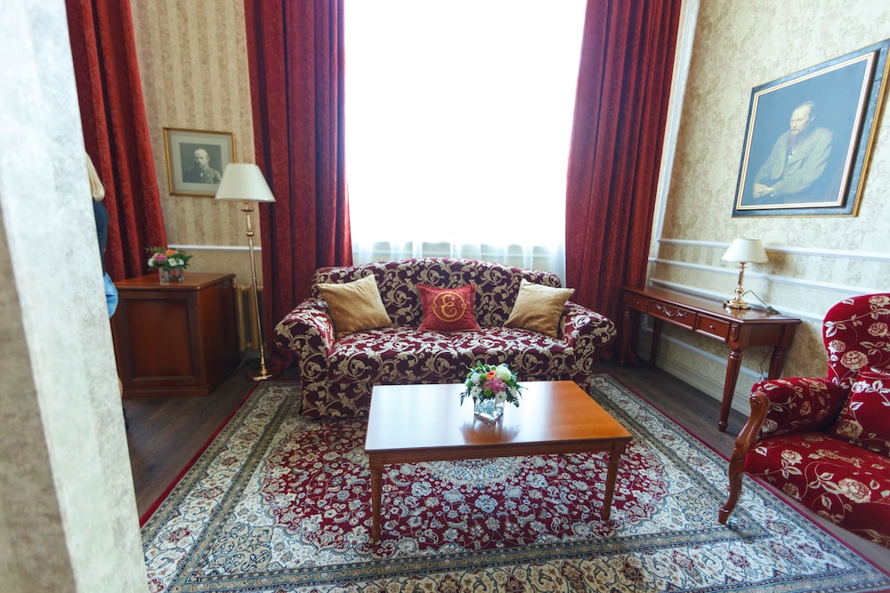 Suite (Duplex) photo 3