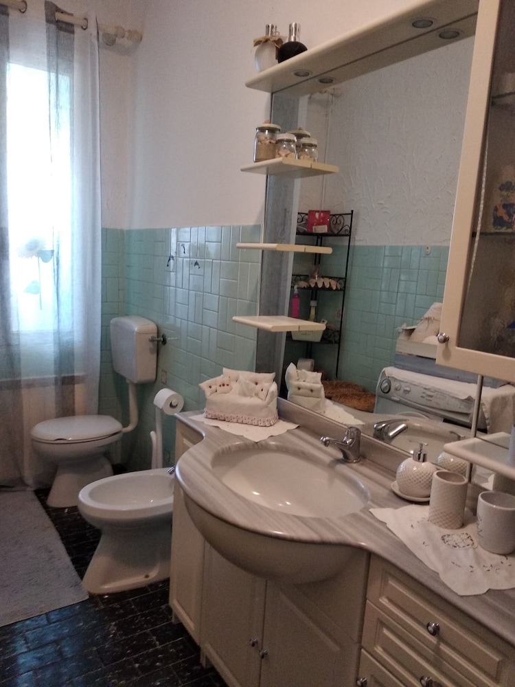Double Room (with private external bathroom) photo 3
