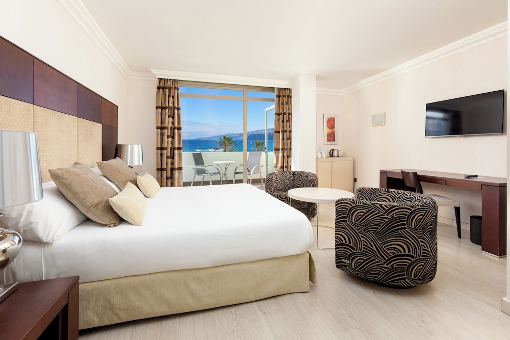 The Level Grand Premium Room Frontal Sea View with Whirlpool