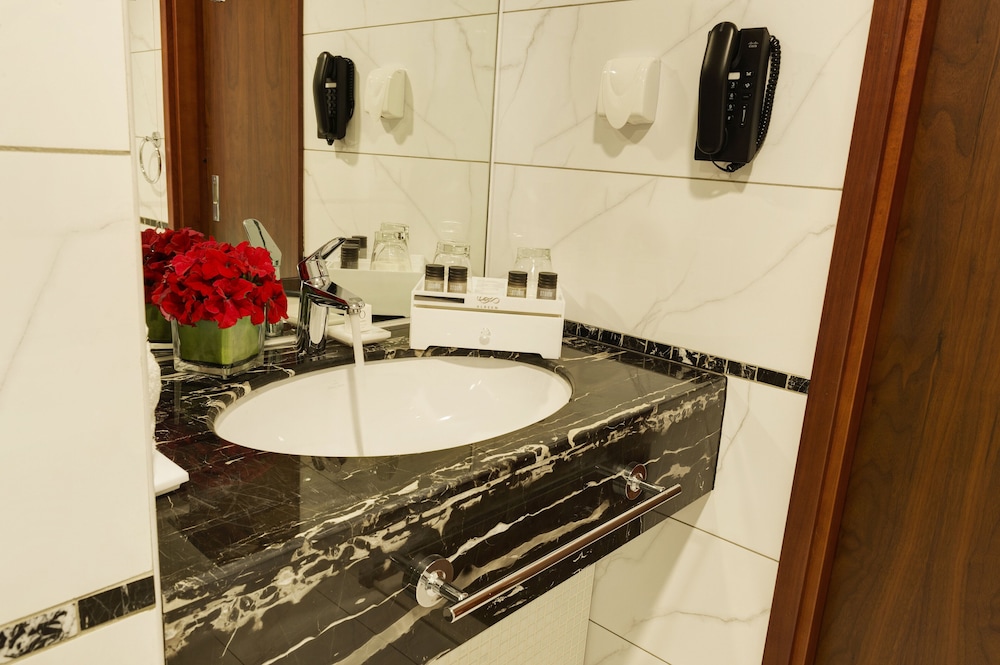 Executive Suite photo 3