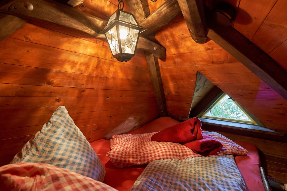 Comfort Tree House, Non Smoking, Garden Area photo 1