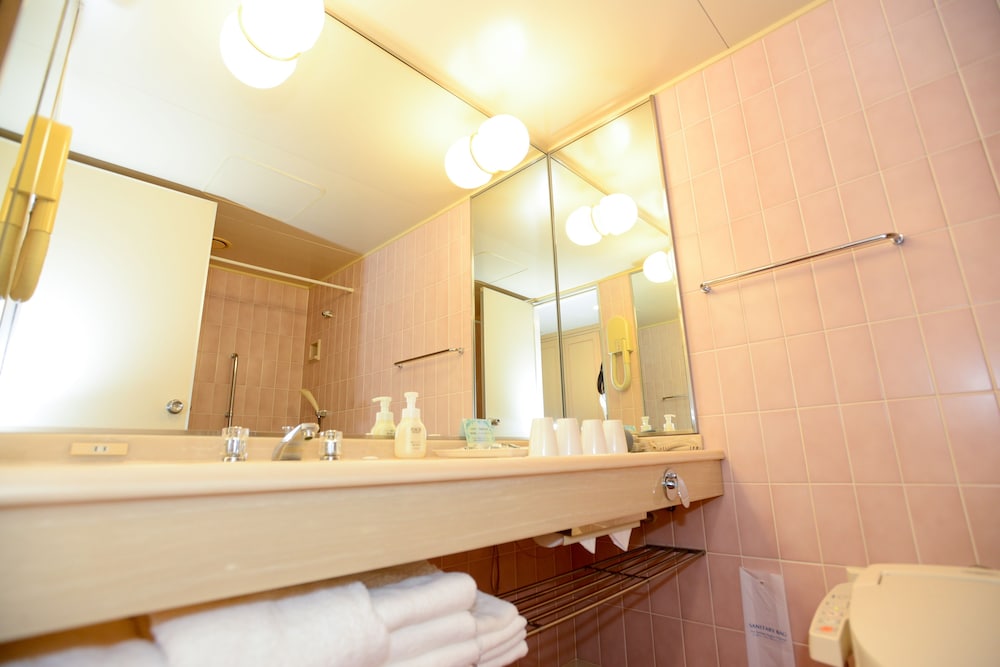 Standard Large Twin Room, Smoking - Photo 4