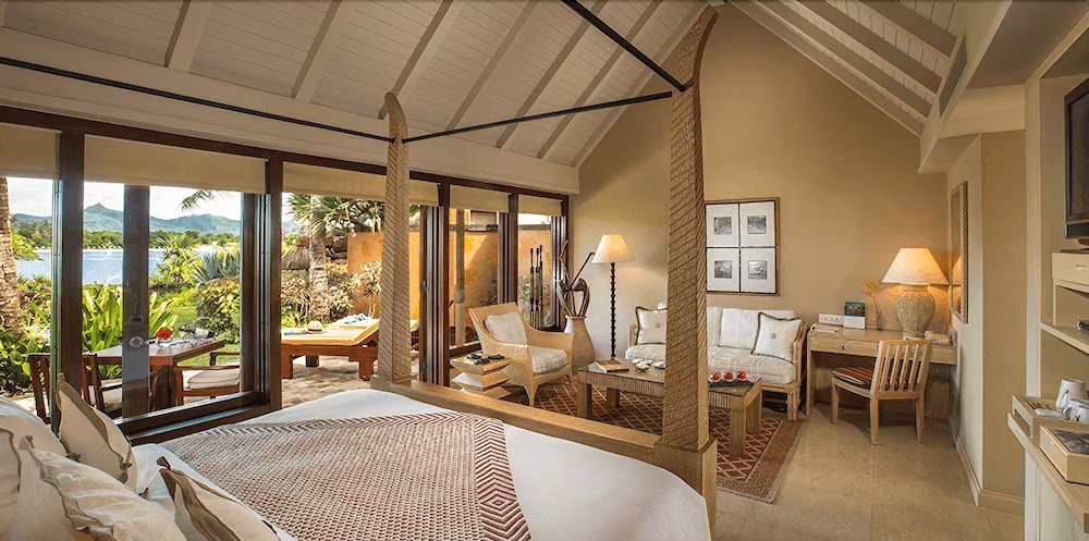Luxury Pavilion with Garden View - Photo 2