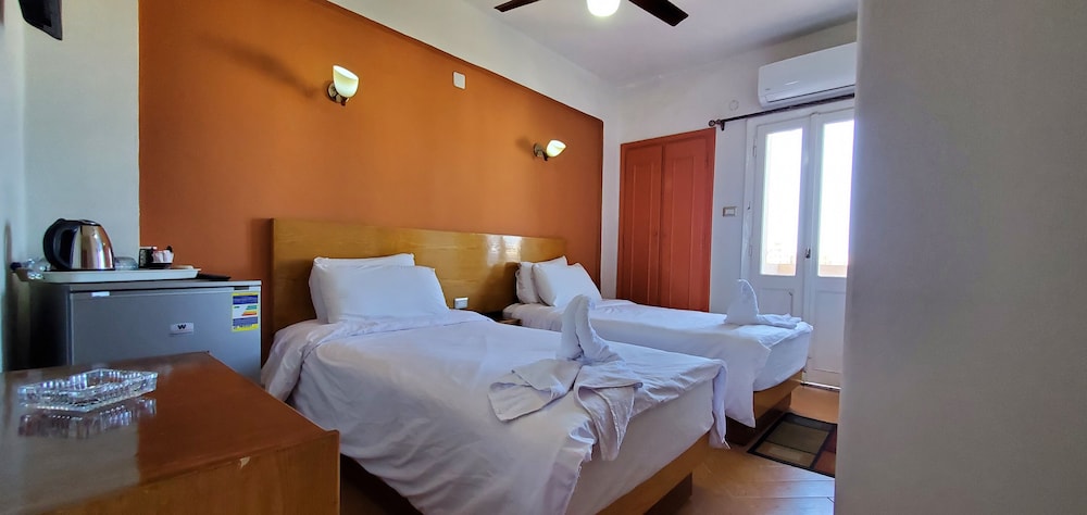 City Double or Twin Room, City View photo 2