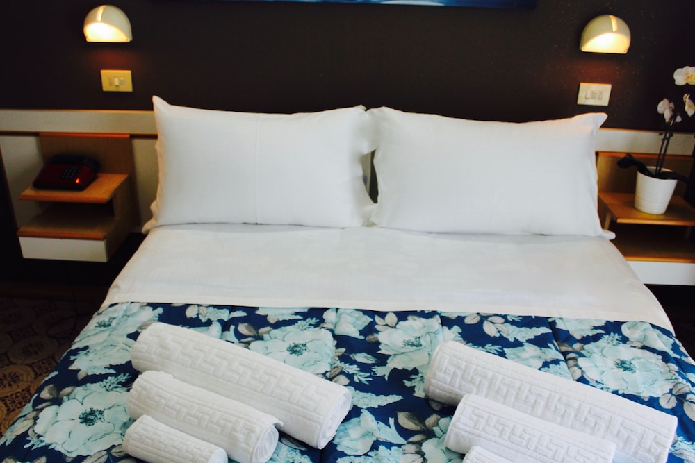 Economy Double or Twin Room
