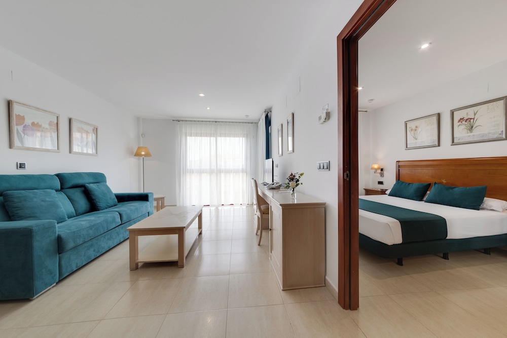 Junior Suite, Balcony, Garden View photo 3