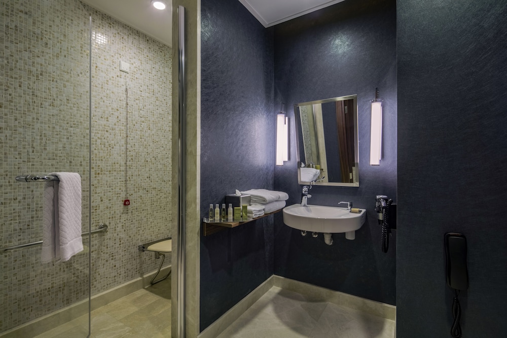 Junior Suite, 2 Twin Beds, Non Smoking