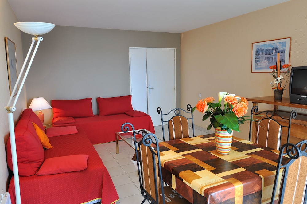 Apartment, 1 Bedroom, Balcony - Photo 5
