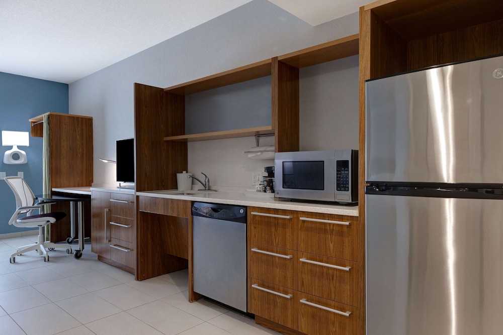 Studio Suite, 1 King Bed, Non Smoking