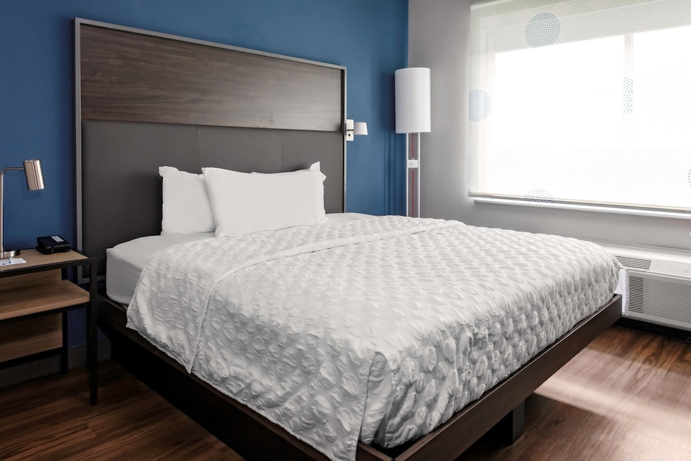 Room, 1 King Bed, Accessible (Roll-In Shower) at Tru By Hilton Cypress Houston TX in Cypress