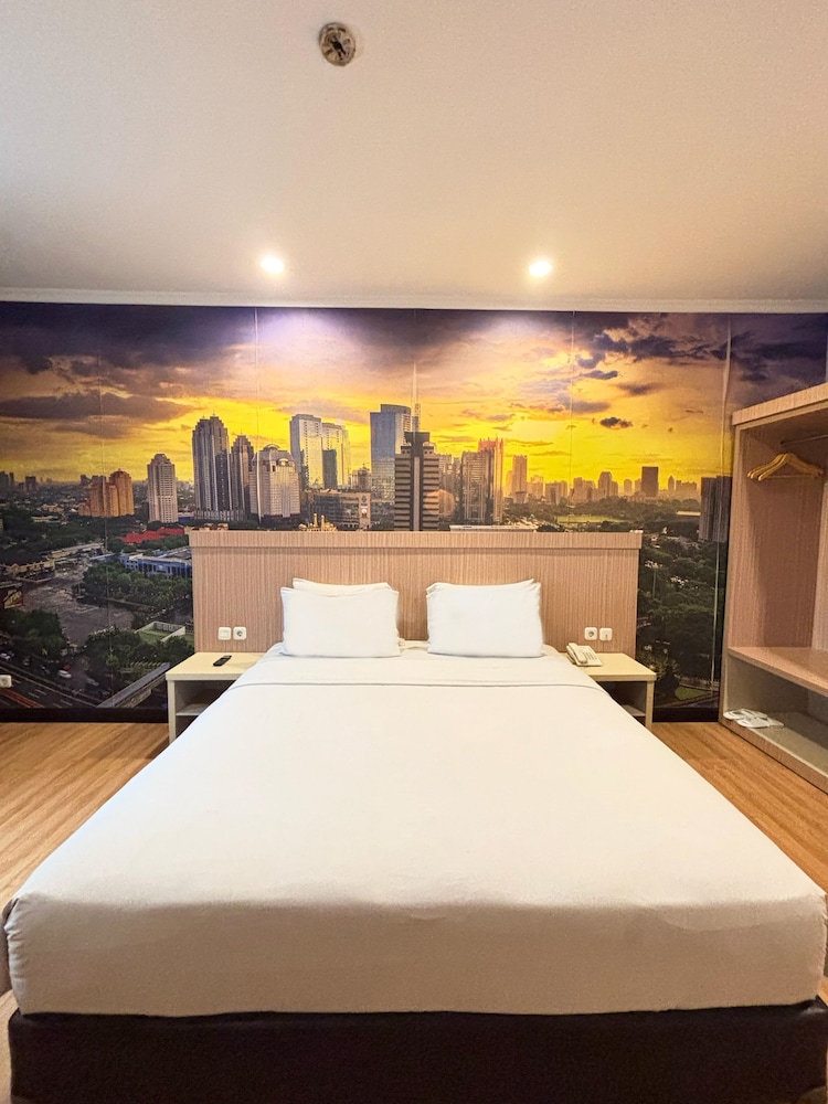 Superior Double Room, City View