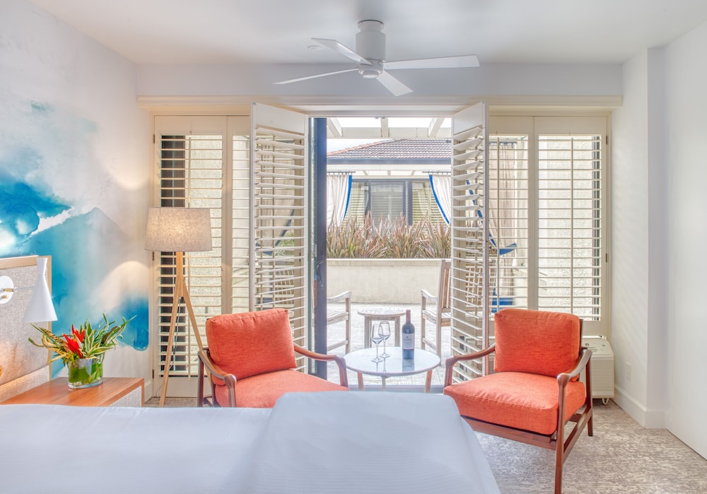 Room, 1 King Bed, Accessible (Courtyard)