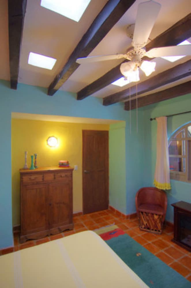 Dragonfly Room photo 2