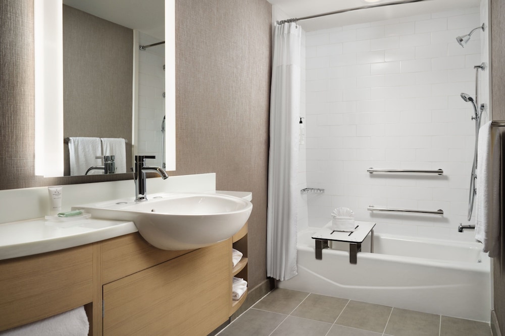 Suite, 2 Queen Beds - Photo 4