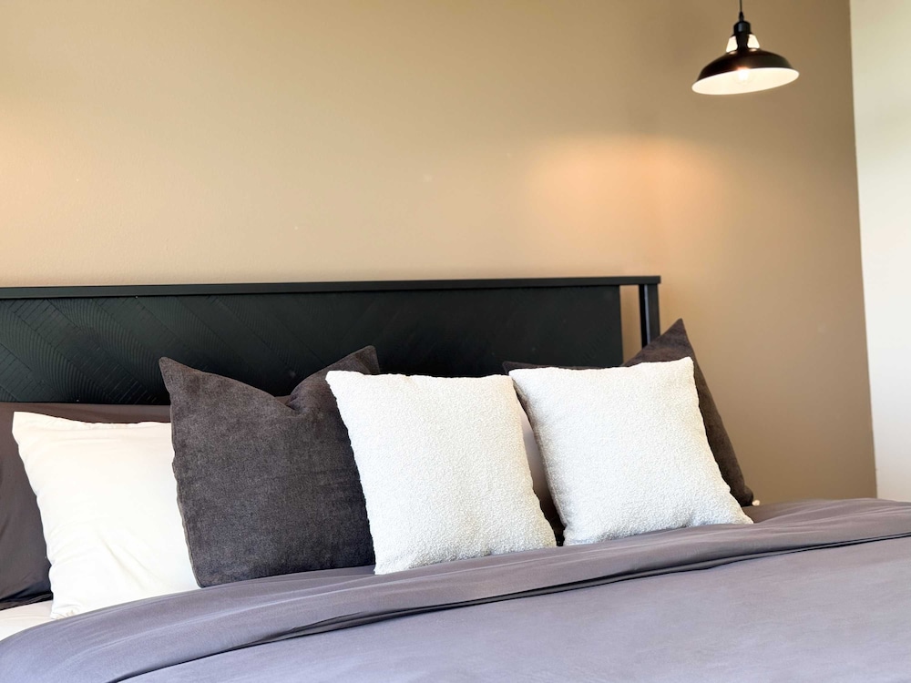 Stylish Getaway W Pool GYM Parking 10 Min to Cedar, Billede 54
