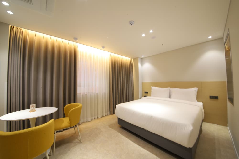 Economy Double Room - Photo 1