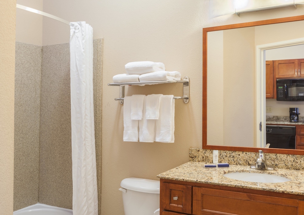Suite, 1 Bedroom - Photo 7