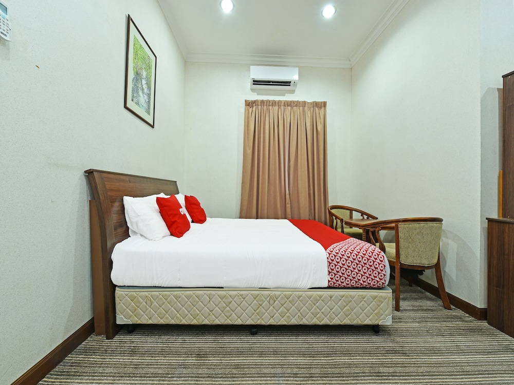 Deluxe Double Room, 1 Queen Bed - Photo 1