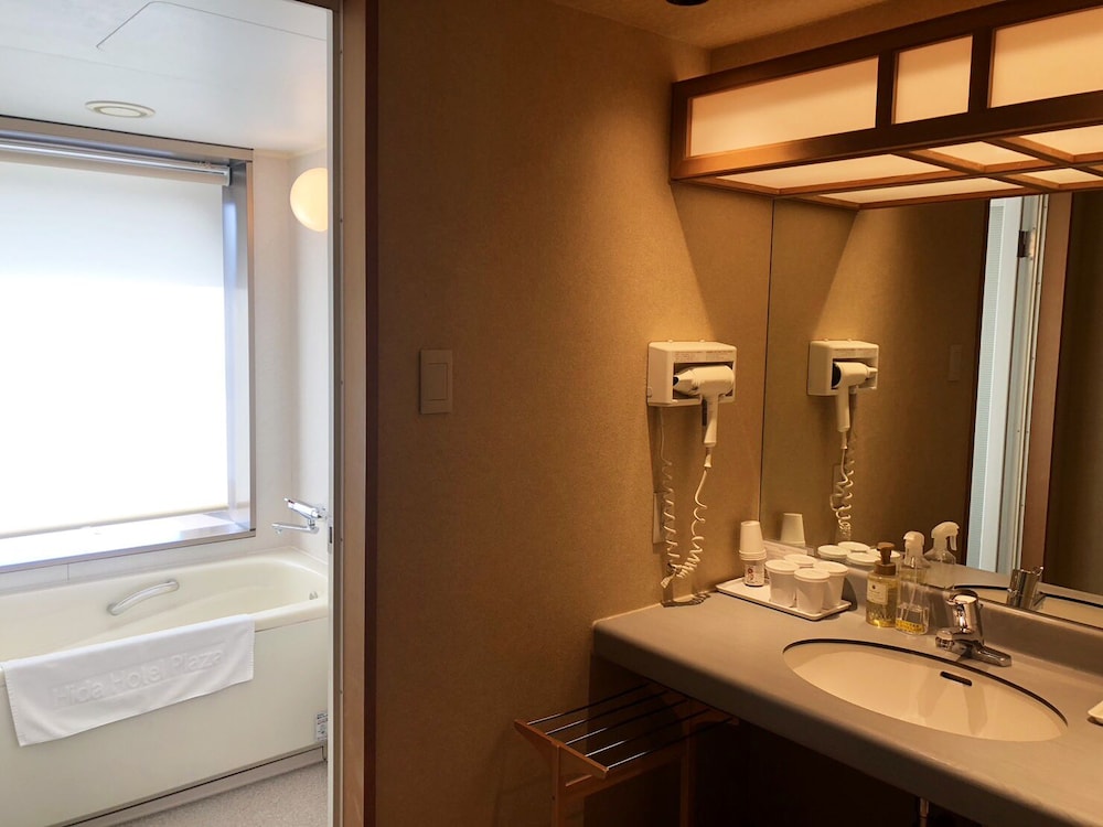 Deluxe Quadruple Room, Non Smoking - Photo 6