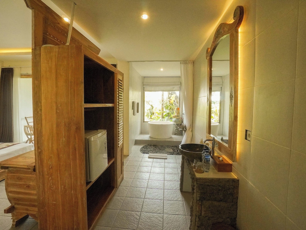 Deluxe Room - Photo 6