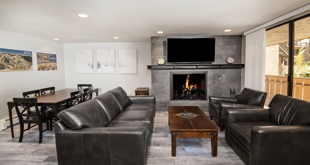 Condo, 2 Bedrooms