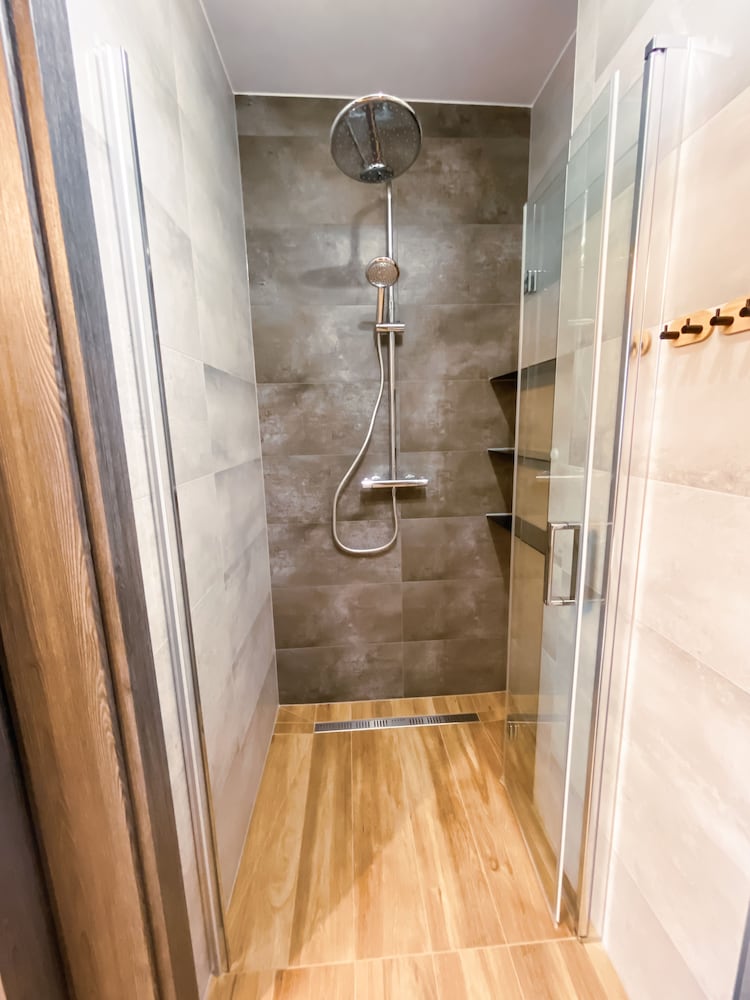 Basic Double Room - Photo 10