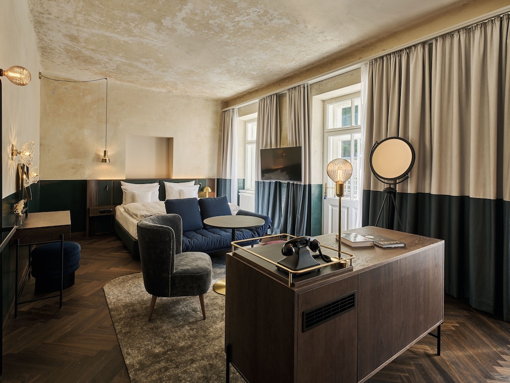 Junior Suite with balcony photo 1