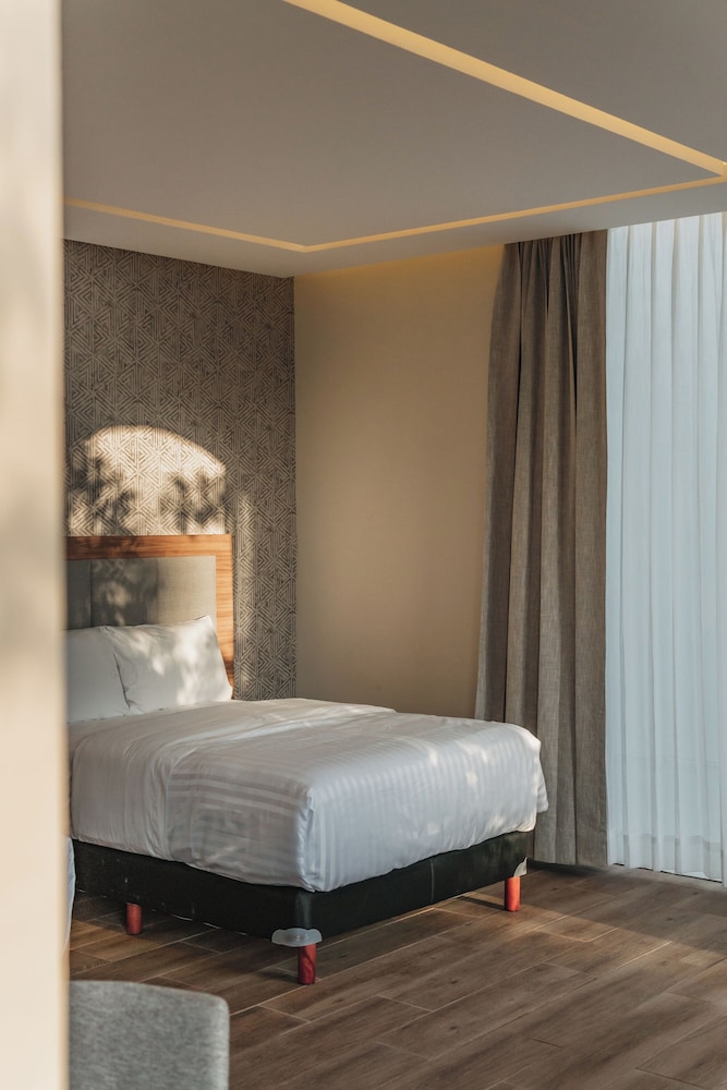 Superior Room - Photo 9