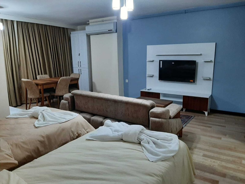 Family Studio Suite photo 1