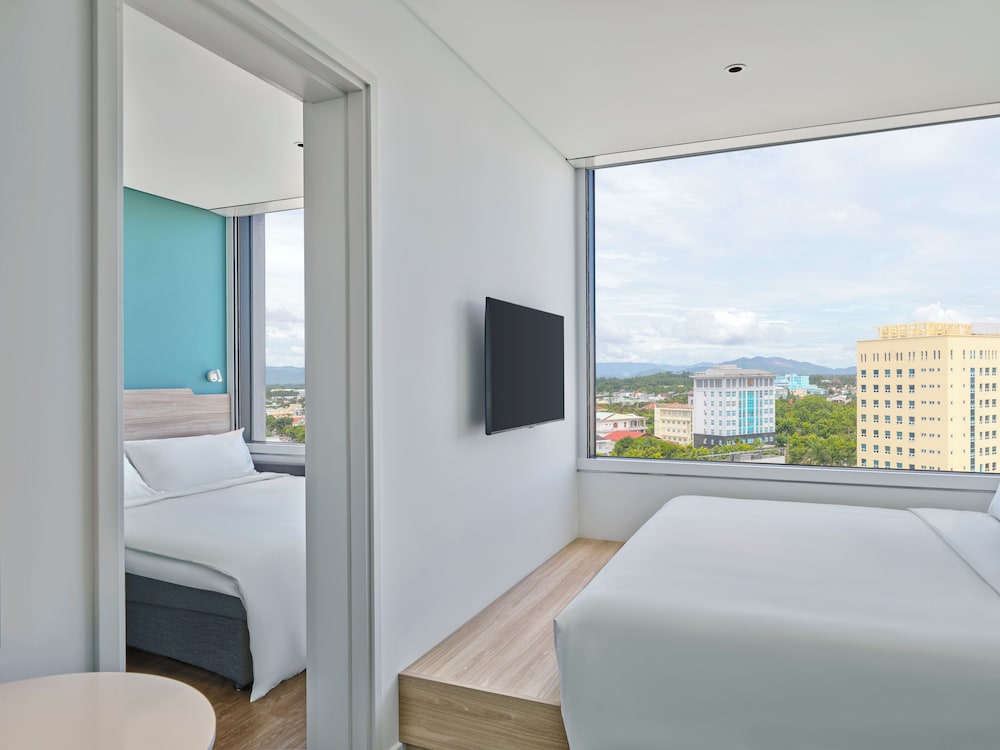 Room, 1 King Bed with Sofa bed