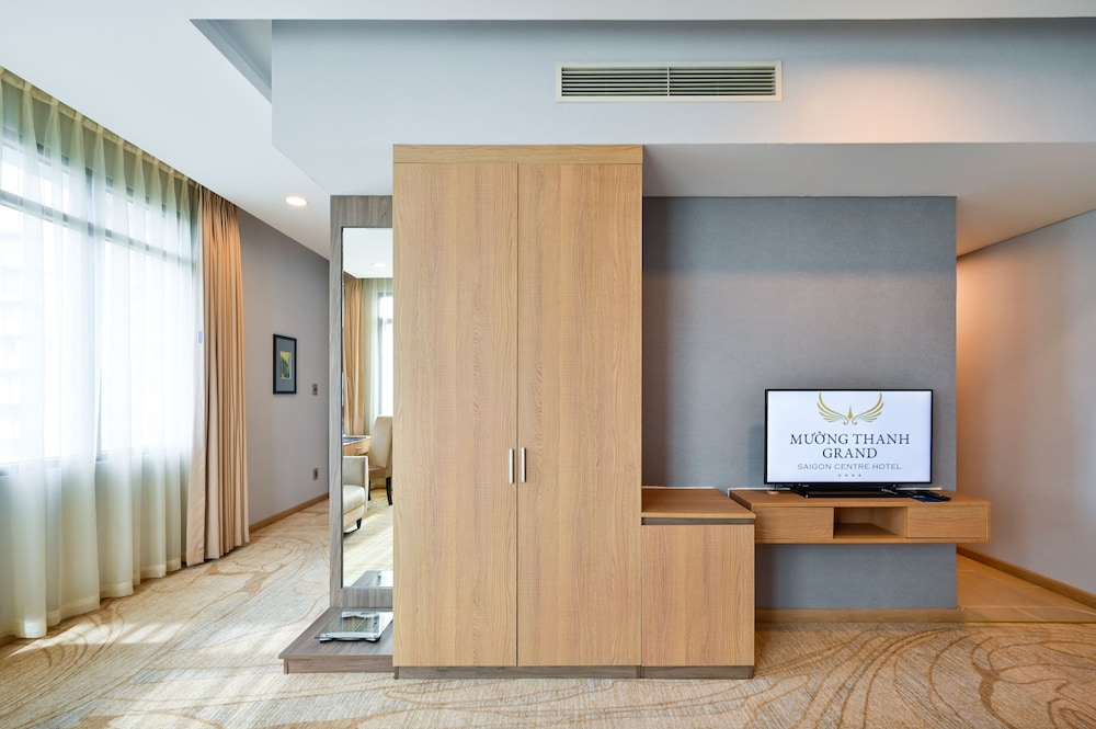 Executive Suite photo 2