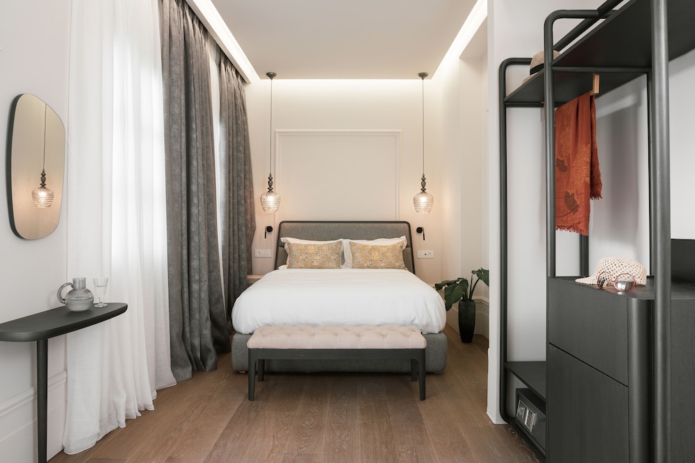 Signature Room - Photo 10