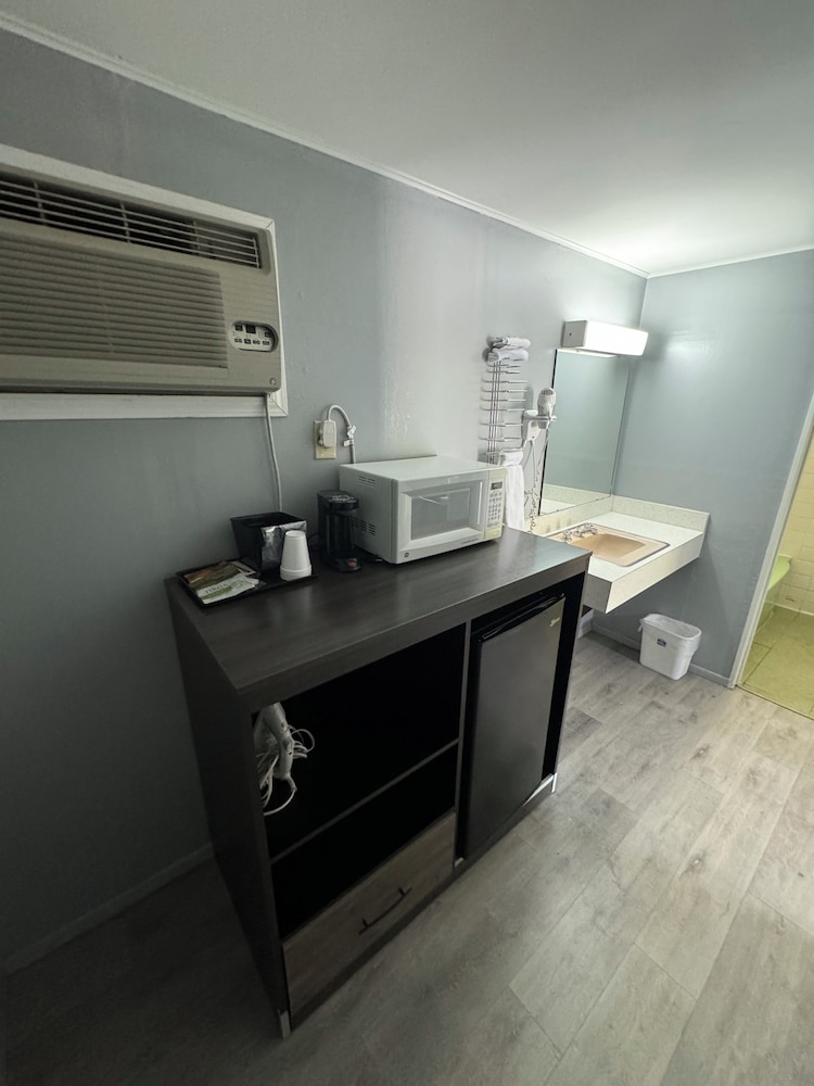 Double Room, 2 Double Beds, Non Smoking photo 3