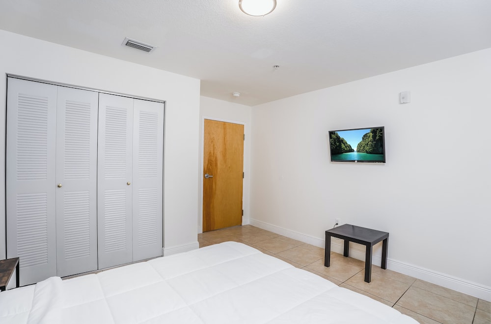 South River Suites — photo 50