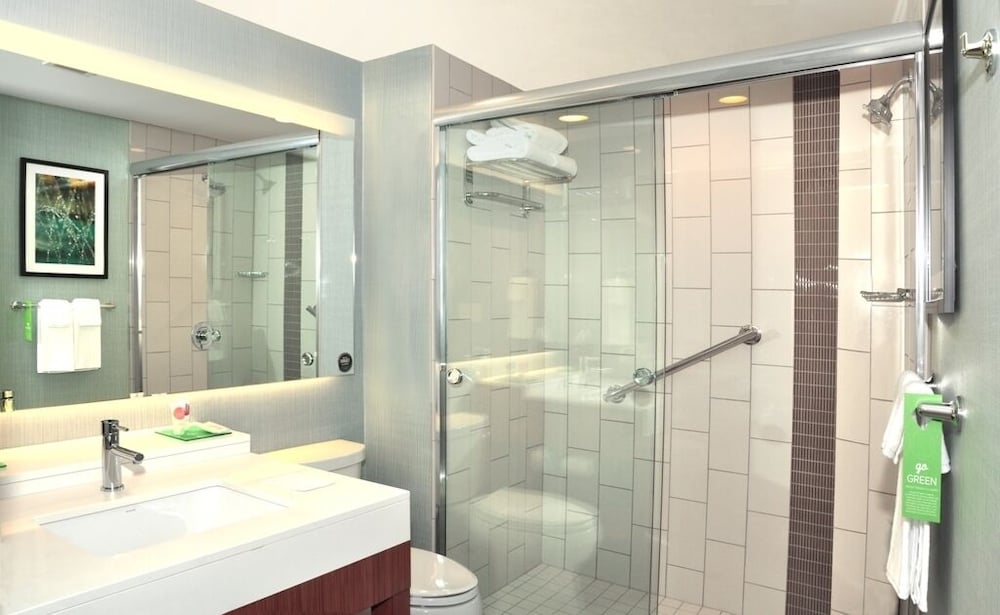 Room, Multiple Beds (High Floor) photo 2