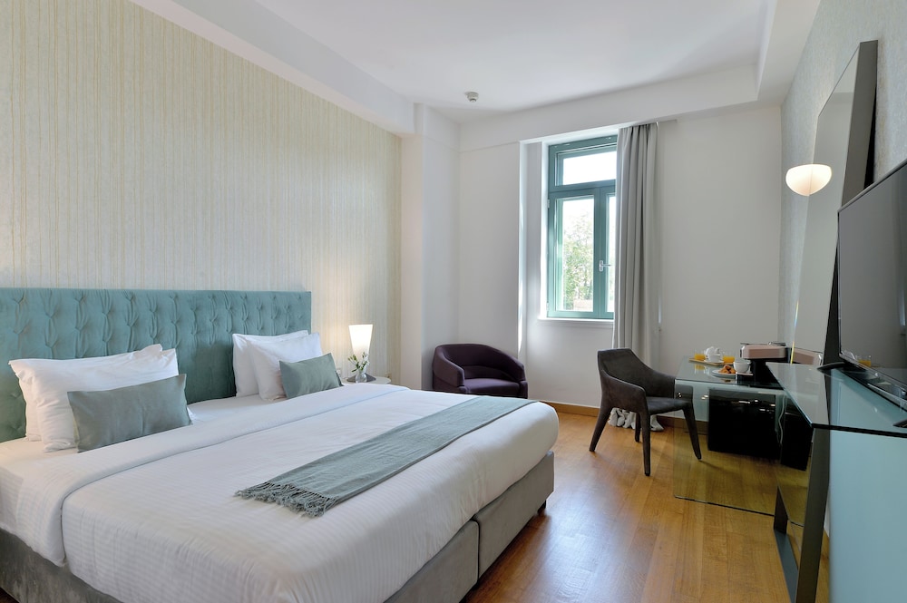 Junior Suite (Acropolis View)