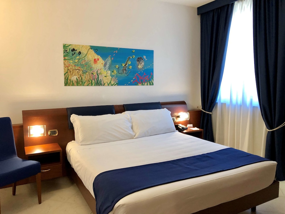 Superior Room, 2 Twin Beds, Non Smoking, Sea View - Photo 6