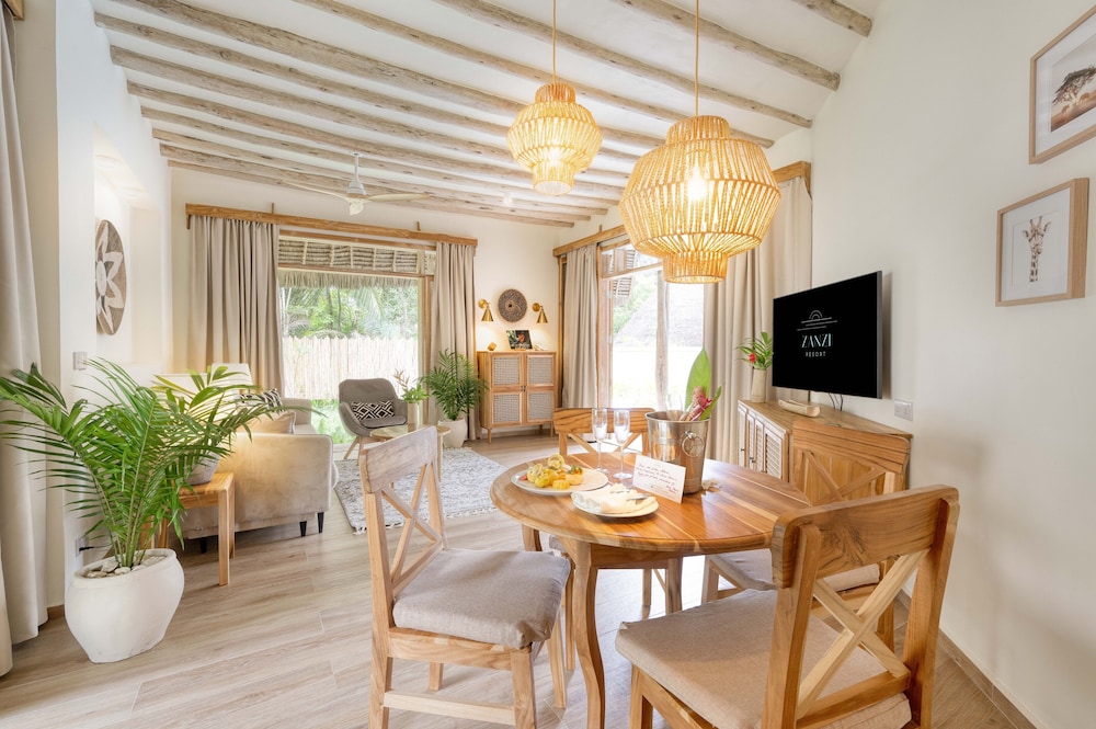 Luxury Villa, Private Pool, Garden Area