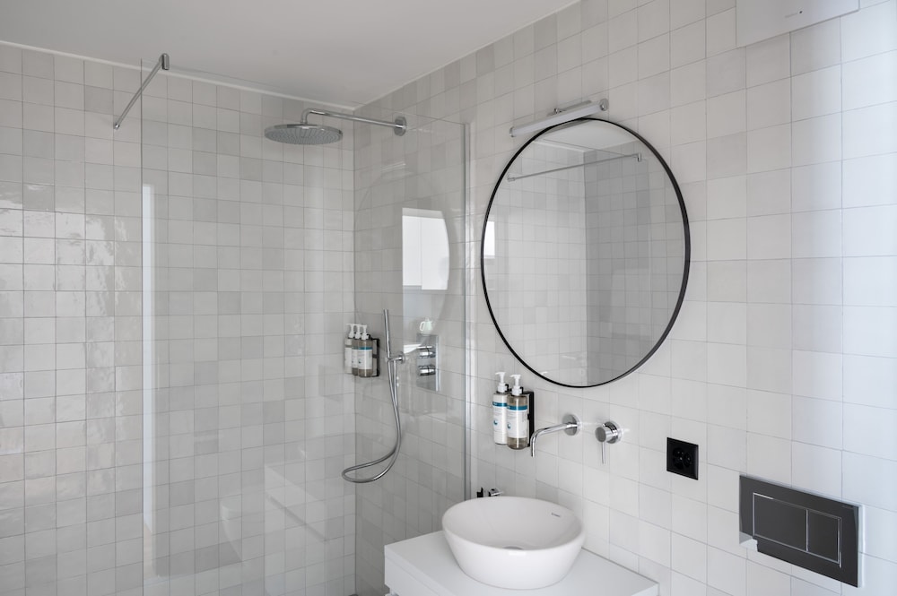 Medium Studio, Kitchenette, Balcony