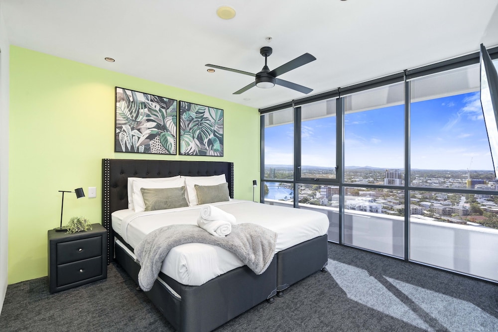 2 Bedroom 1 Bathroom Hinterland View Apartment photo 1