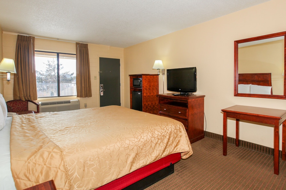 Standard Room, 1 King Bed - Photo 5