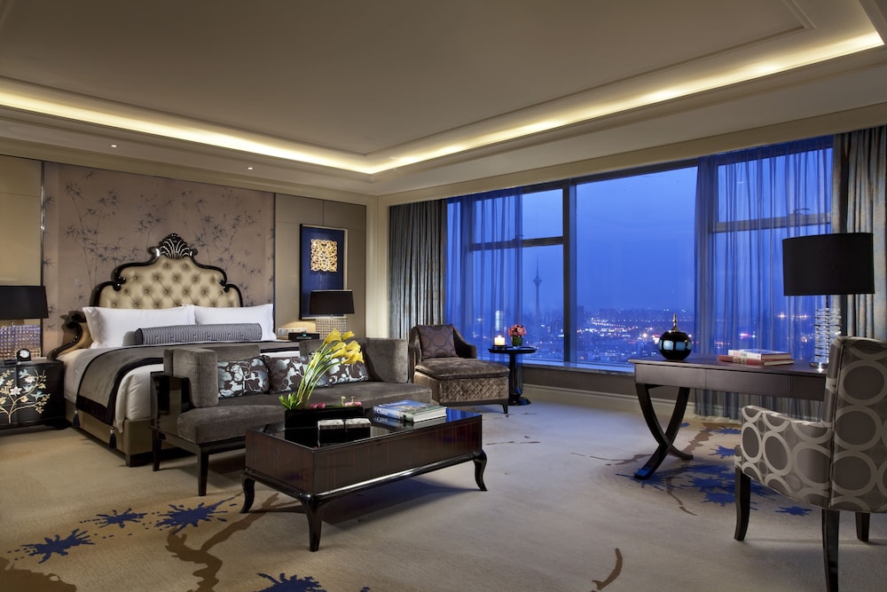 Presidential Room